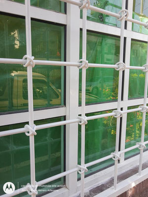 Protección para ventana con nudos de redondo 1.3 HERRERÍA ESPECIALIZADA MORÓN 