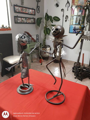 Sally y Jack Skeletor 1.4 "HERRERÍA ESPECIALIZADA MORÓN"