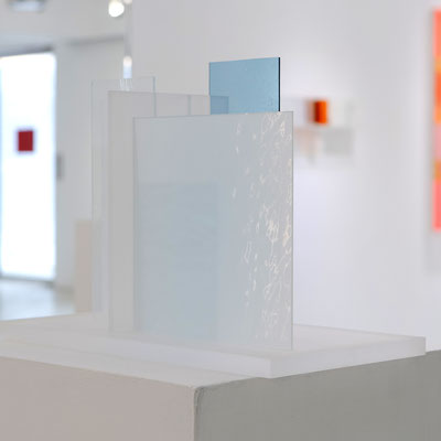 Cgri-77, Blue, 30x26x15cm, Mouth-blown glass and acrylic glass, 2013 (2)