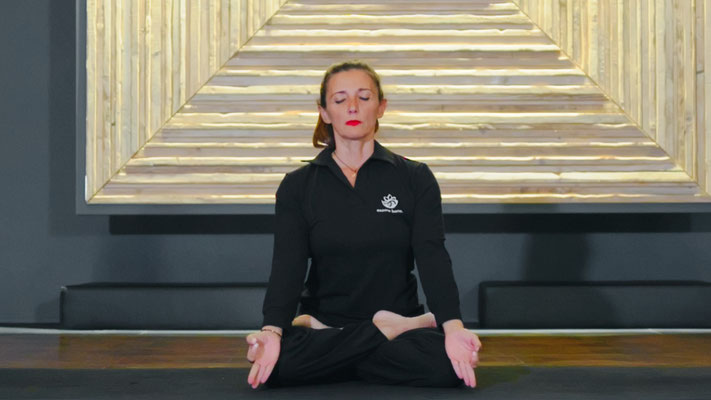 Lo Specchio e la Spada: Ai Jutsu, L'Esercizio dell'Essenza Immutabile meditazione