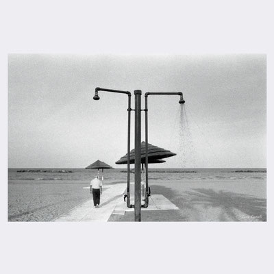Summer End, San Benedetto del Tronto. Analog Sparks International Film Photography Awards 2024. House of Lucie Ostuni 2025. Ilford Photo. © Luca Cameli Photographer