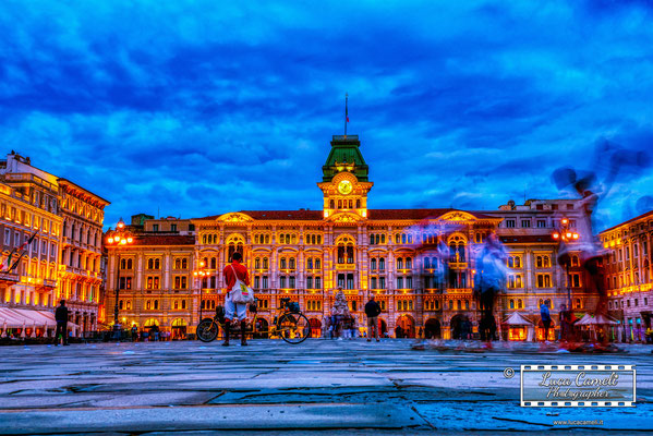 Trieste Pop Art ~ Fluorescent Frenzy. Piazza Unità d'Italia. Back To The Frenzied Society, Muse Photography Awards Gold Winner 2023. The Passing Of Time In Trieste, European Photography Awards Gold Winner 2024. © Luca Cameli Photographer