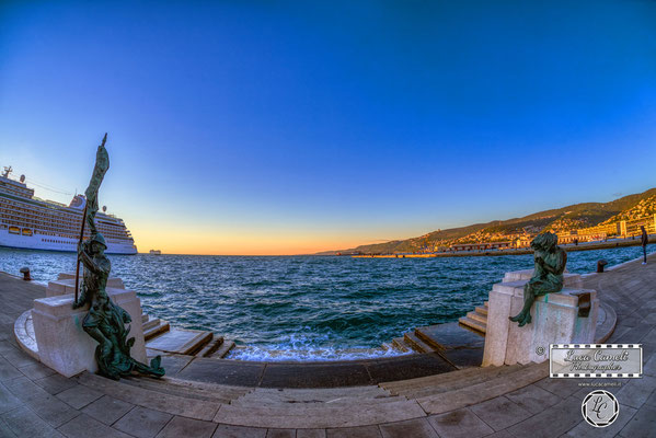 Luci Di Trieste. Scala Reale della Riva Caduti - Monumento Le Ragazze di Trieste e i Bersaglieri, Trieste. © Luca Cameli Photographer