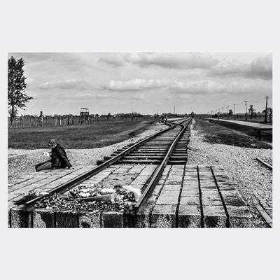 Il silenzio dopo l'inferno. Auschwitz. Per Non Dimenticare, 27 Gennaio - Giorno della memoria. PhotoVogue by VOGUE. © Luca Cameli Photographer