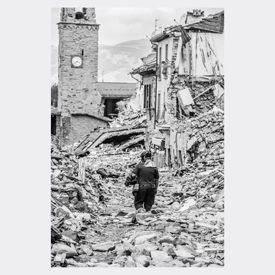 Terremoto Centro Italia 2016 - Per Non Dimenticare. Amatrice, "Wordless". Triennale Della Fotografia Italiana, Venezia 2017 ~ Palazzo Cà Zenobio. PhotoVogue by VOGUE. © Luca Cameli Photographer