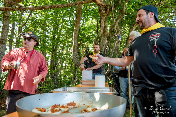 FESTA BELLA 2019 ~ SPELONGA - Taglio dell'albero - RisorgiMarche