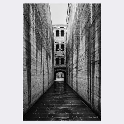 Inizio Della Fine. Risiera di San Sabba, Trieste - Per Non Dimenticare. 27 Gennaio, Giorno della memoria. VENICE INTERNATIONAL ART FAIR 2020. PhotoVogue by VOGUE. © Luca Cameli Photographer