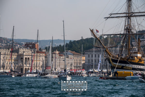 Trieste - Barcolana50, Regata Barcolana, nave Amerigo Vespucci, Piazza Unità d'Italia. © Luca Cameli Photographer