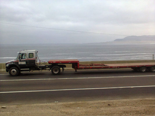camion-cama-baja-plana