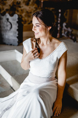 Boho Hochzeitsinspiration - Der Boho-Stil steht für Brautkleider mit romantischer Spitze