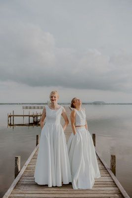 Hochzeitskleider und Zweiteiler schlicht und pur - im Clean Chic! OCEAN BRIDE Brautkleider aus SEAQUAL® YARN 