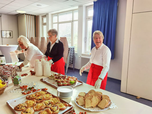 Leckeres Frühstück vorbereitet von den LandFrauen aus Tiengen