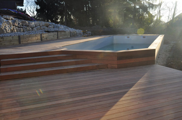 Terrasses en ipé avec piscine et plage, par évo green design