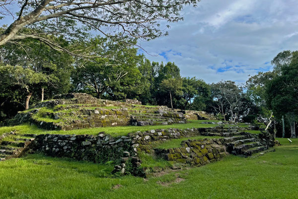 Once the regional capital of the Zoque-people, now the site is deserted and in fact very few people take the effort to visit the impressive ruins.