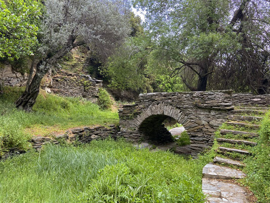 This bridge near Episkopeio is also known as "The Bridge of Love" as a certain love-scene from the movie Little England was filmed here.