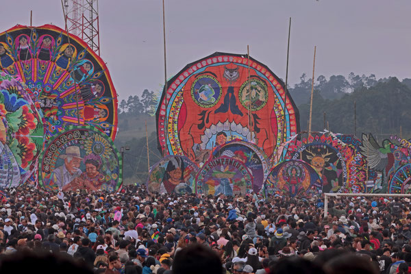 Closeby the Sumpango Kite Festival took place. 