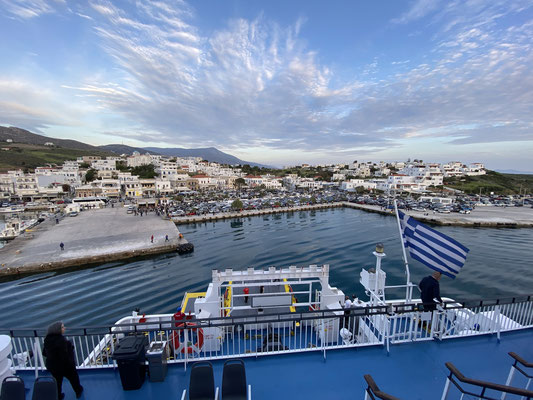 Arrival in the port of Gavrio. 