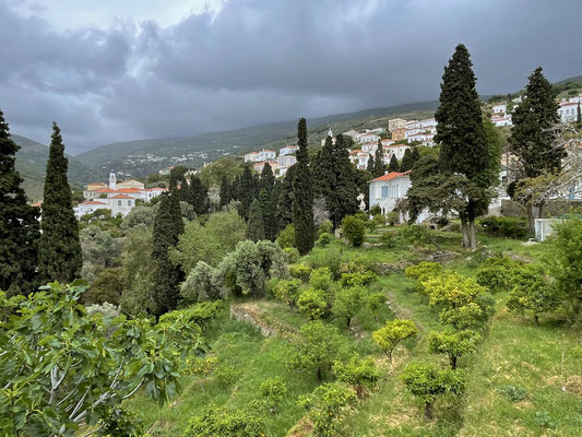 The town of Stenies.