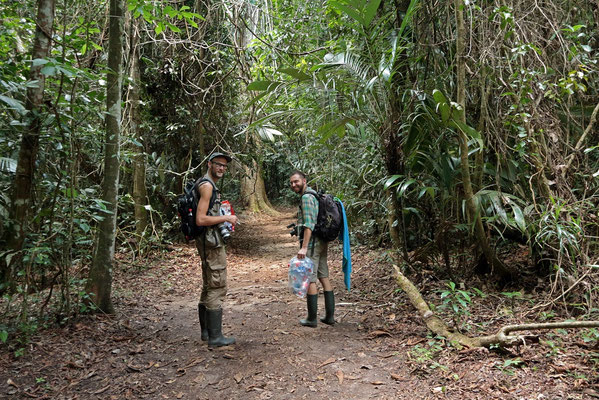 On the trail around the lagune.