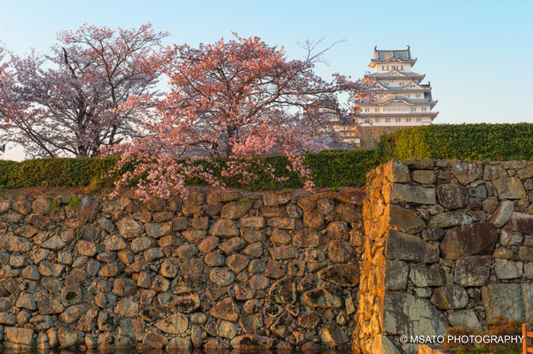 28 - Província de HYOGO. Castelo de Himeiji. Patrimônio Mundial pela UNESCO, é conhecido também como Castelo Garça devido a sua cor branca, foi construído em 1609 e mantém as características originas quanto às técnicas de construção.