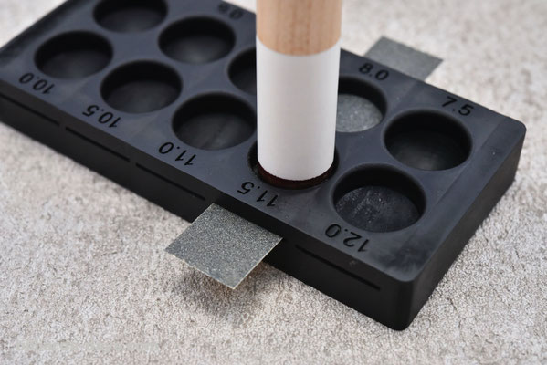 BD〉10段階の「タップのR」成形ができる。『R10 + C』【3D