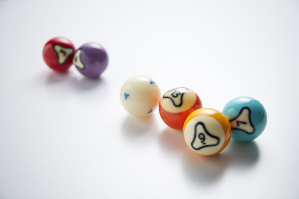 Masters でお披露目されたjapa公認の新ボール Dyna Spheres ダイナ スフィア キューショップジャパンで発売中 公式pvもアップ ビリヤードデイズ Masters でお披露目されたjapa公認の新ボール Dyna Spheres ダイナ スフィア キューショップジャパンで発売中 公式pvもアップ ビリヤードデイズ