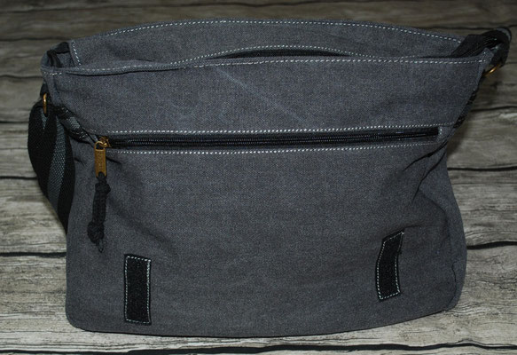 Tasche  vorne