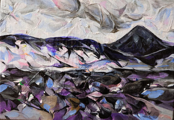近くて遠い山　　　　キャンバスにアクリル、油彩 　158×227mm