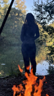 Wildwechsel-Ausbildung: Abend am Feuer am Wasser – Naturwahrnehmung