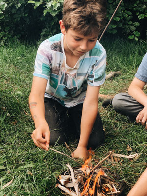 Umweltbildung im Wald: Naturwissen spielerisch erleben – Schulklasse