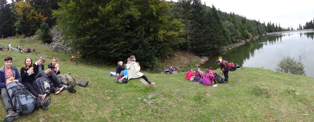 Pause déjeuner au bord du lac des Truites