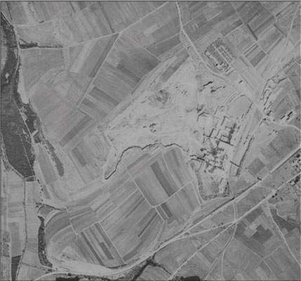 Landwirtschaftliche Fläche und Ölschiefer-Abbau: So stellt sich das Areal zwischen Zementwerk und Dormettingen 1968 dar.  Quelle: Landesarchiv/StAL/EL68IX-16114 