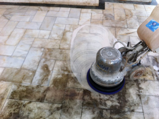 prima-dopo pulizia pavimento