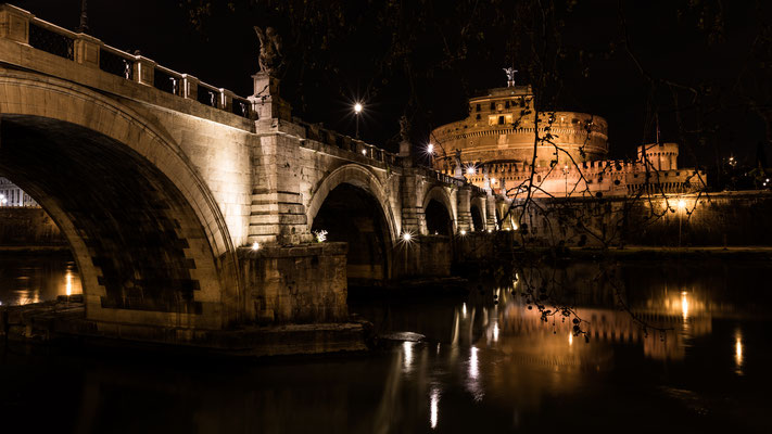 Bridge over Tiber at Castel Sant'Angelo
