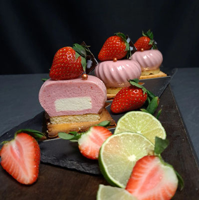 Limetten Sahne in einer fruchtigen Erdbeersahne. Stück für 3,90 €.