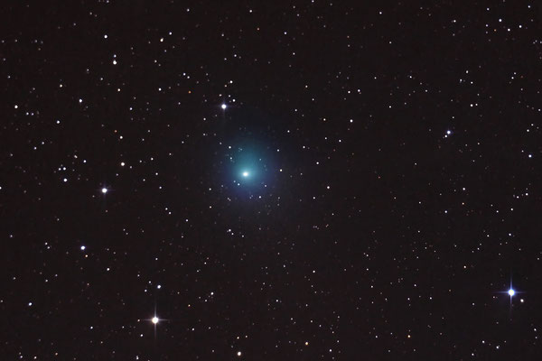 Komet C/2014E2 (Jaques), Aufnahme mit EOS650D am 150/750mm-Newton- Teleskop. DeepSkyStacking auf Sterne.