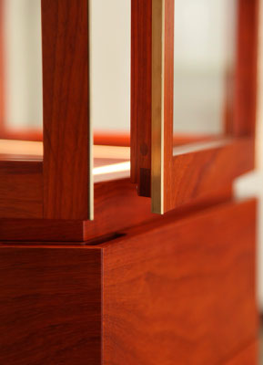 Meisterstück von David Klopffleisch: Vitrine aus Padouk