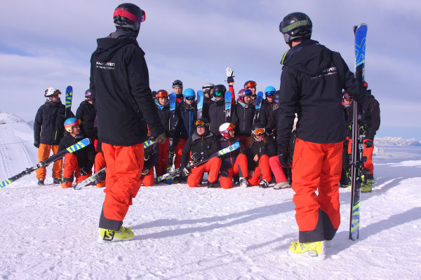 Aufstellung zum Gruppenbild Hintertux_2017