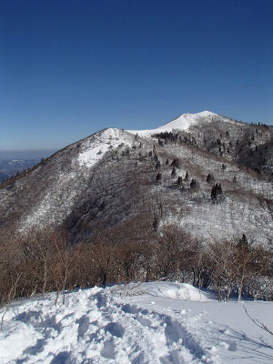 御殿山から見た西南稜と武奈ヶ岳