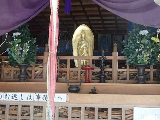 三方石観音にて