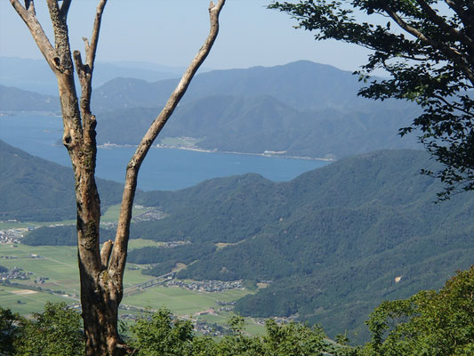 雲谷山より若狭湾を望む