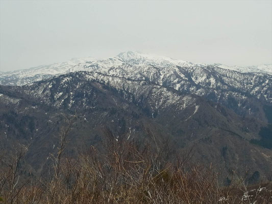 鷲走ケ岳山頂より白山