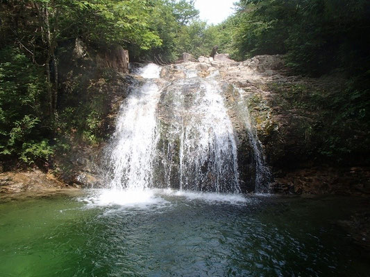 簾状の滝