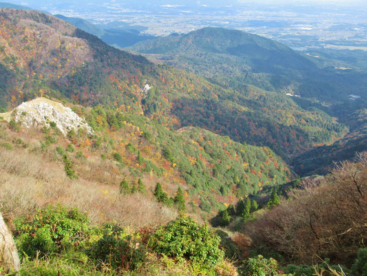 三重県側の山々の紅葉