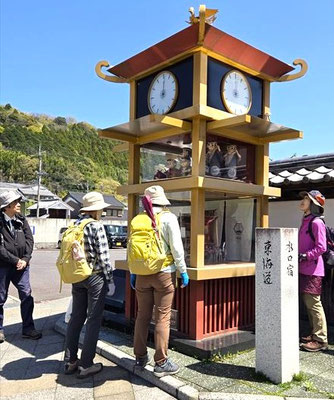 4/11 からくり時計が時間を知らせる