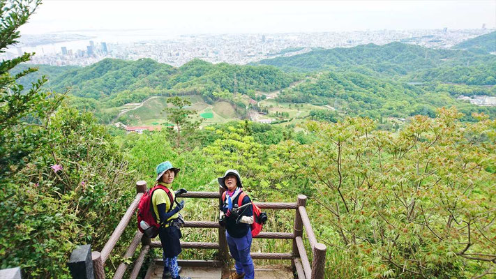 やっと眺望が利くようになってきました。 もう少しで菊水山(458.8m)です