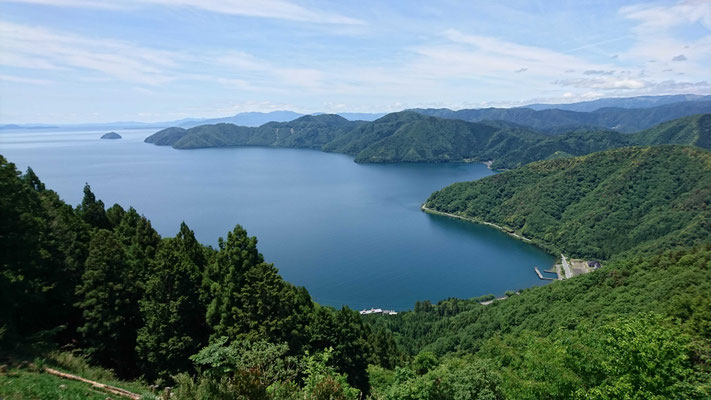賤ケ岳山頂から琵琶湖