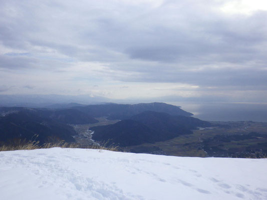 寒風から琵琶湖伊吹山方面の眺め