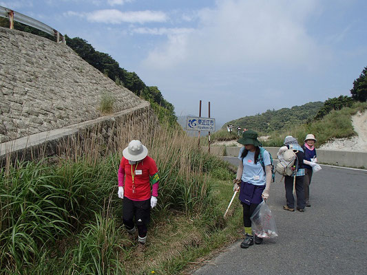 石槫峠での清掃活動