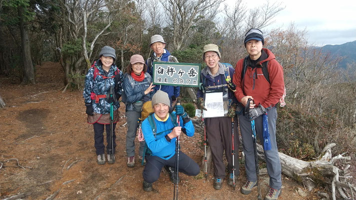 展望のよい臼杵ヶ岳山頂